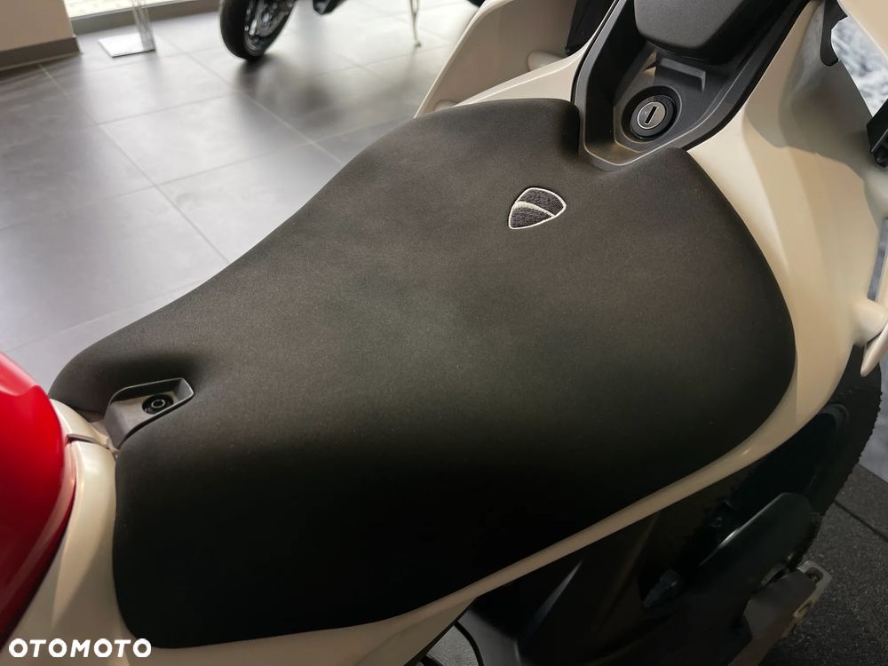 Ducati Panigale V4 - 6