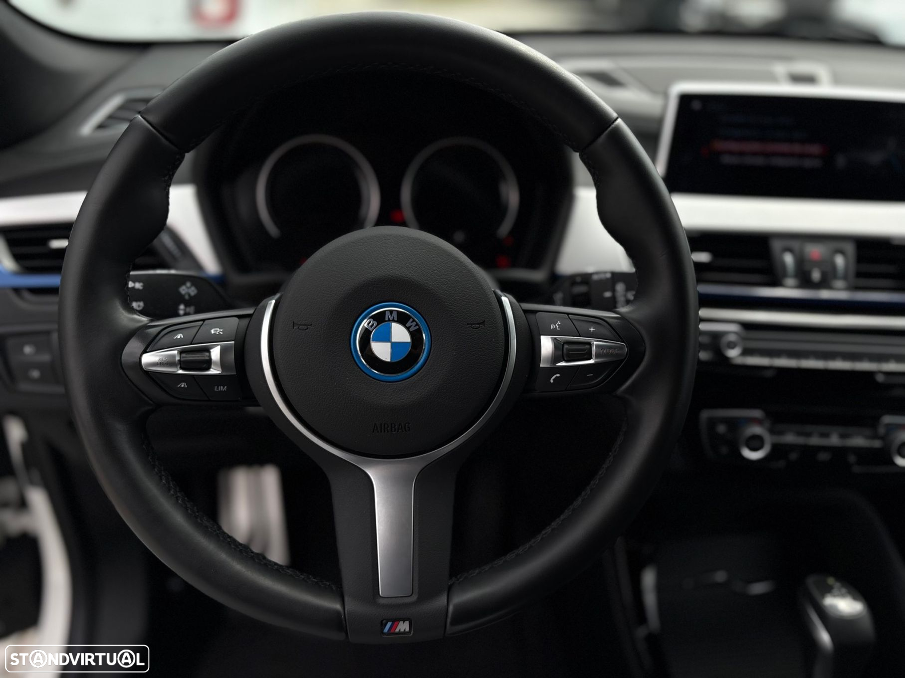 BMW X1 25 e xDrive Pack M - 34