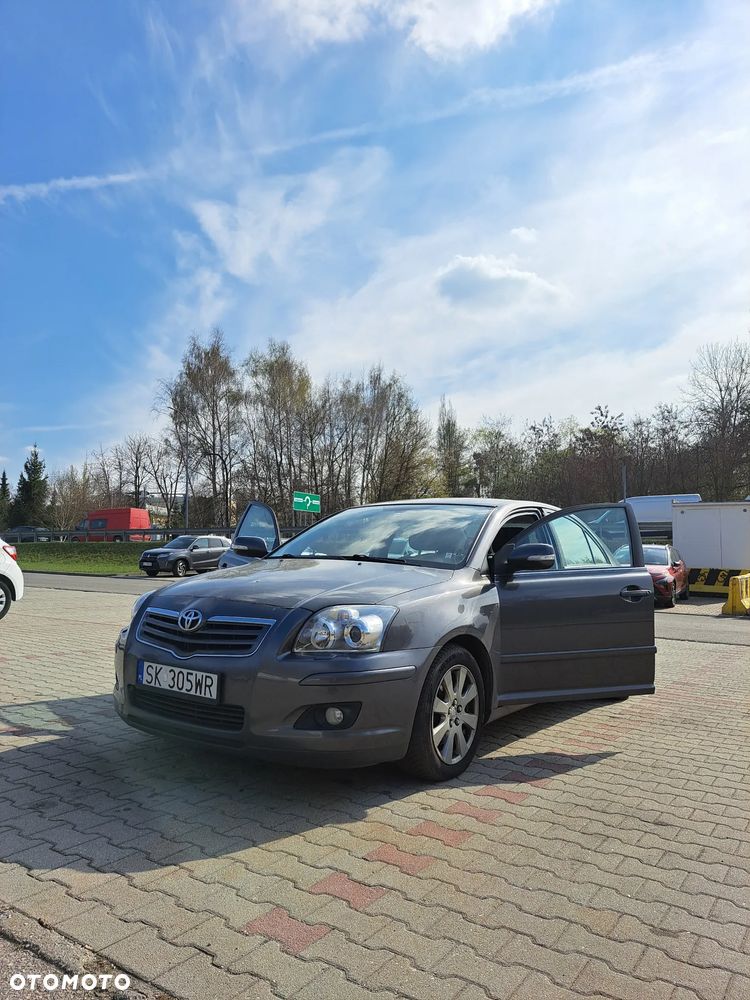 Toyota Avensis 2.0 VVT-i Sol plus - 3