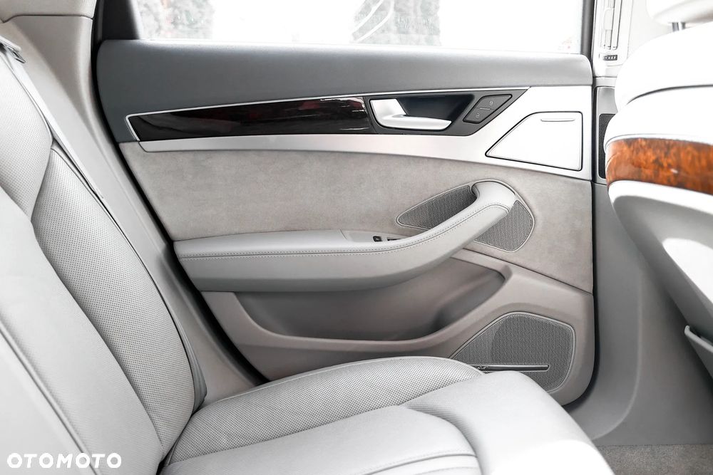 Audi A8 4.2 TDI Quattro - 40