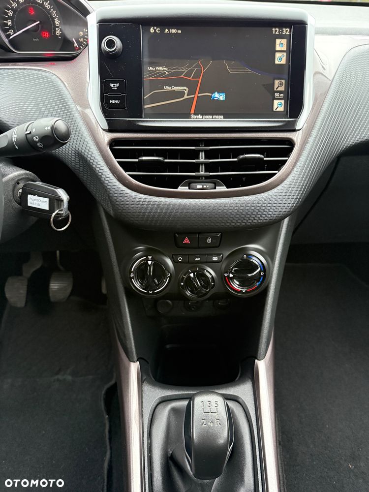 Peugeot 2008 PureTech 82 Active - 24