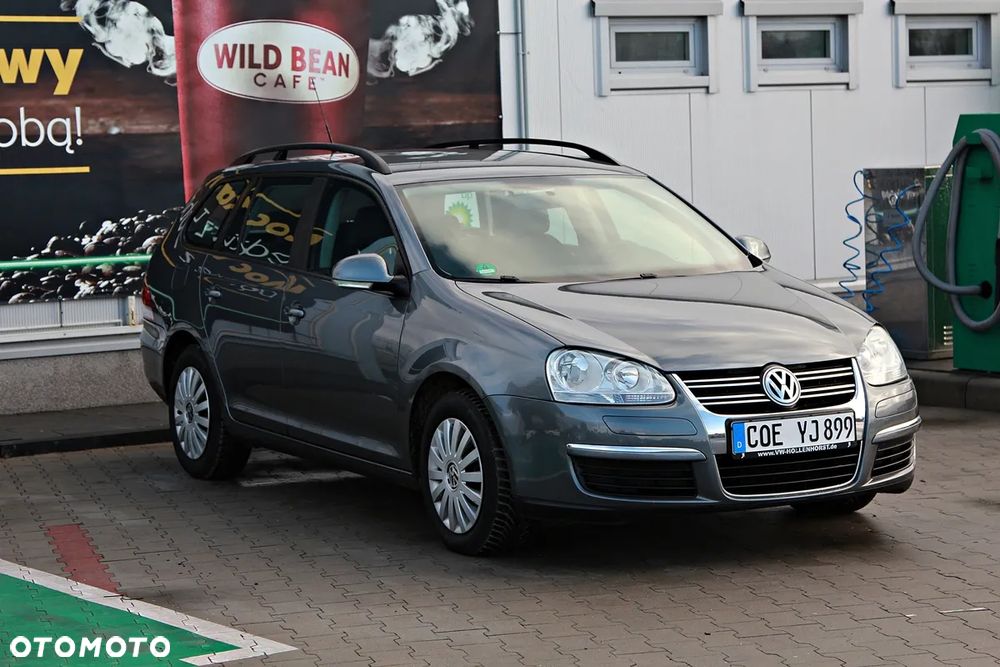 Volkswagen Golf - 4