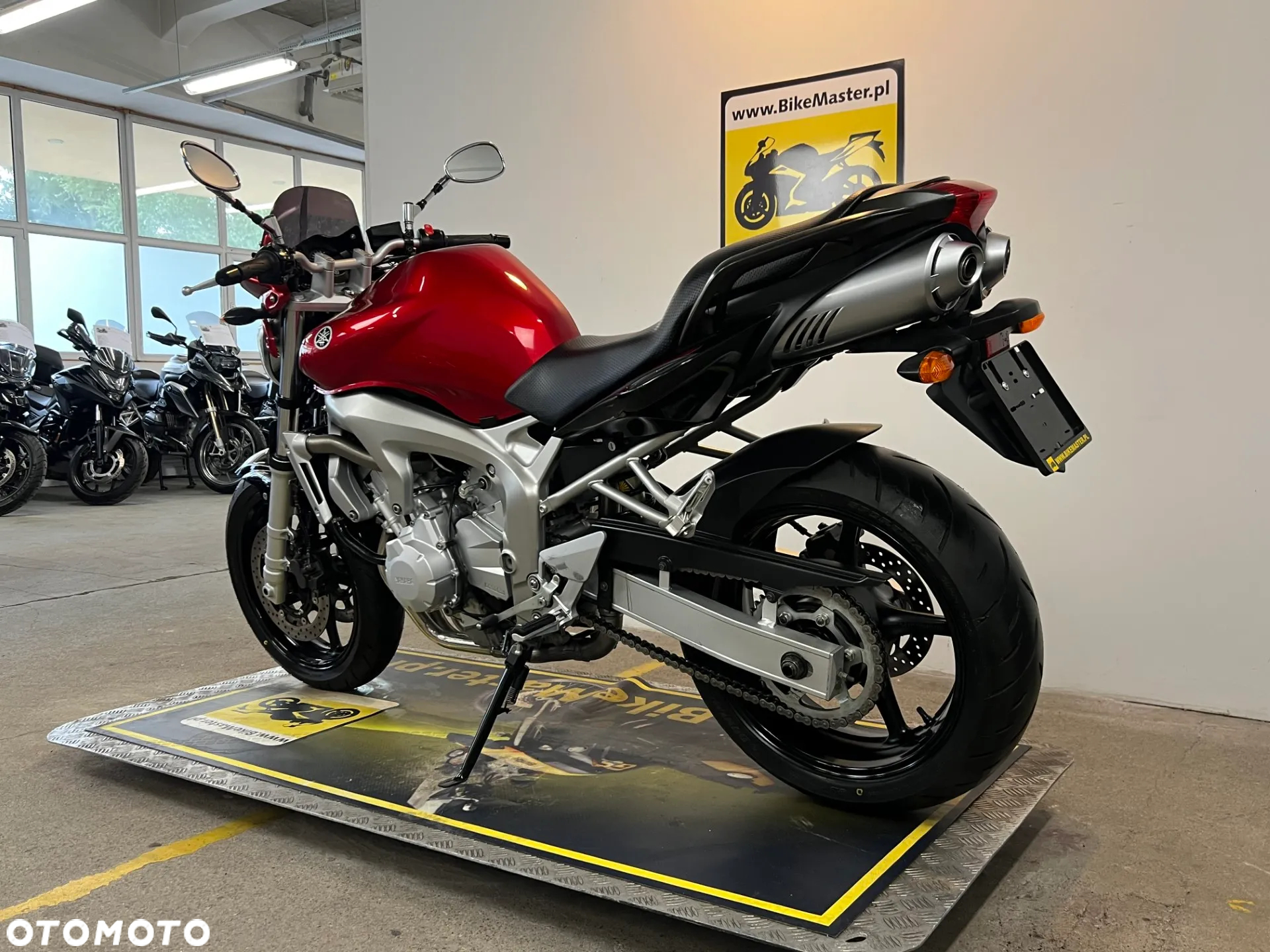 Yamaha FZ - 29