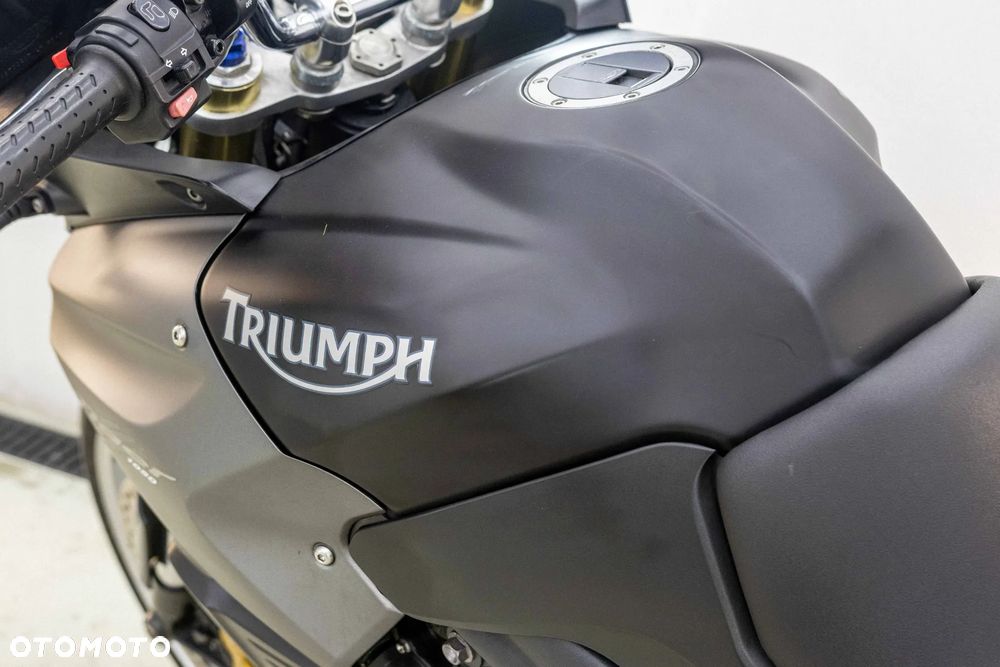 Triumph Tiger - 32