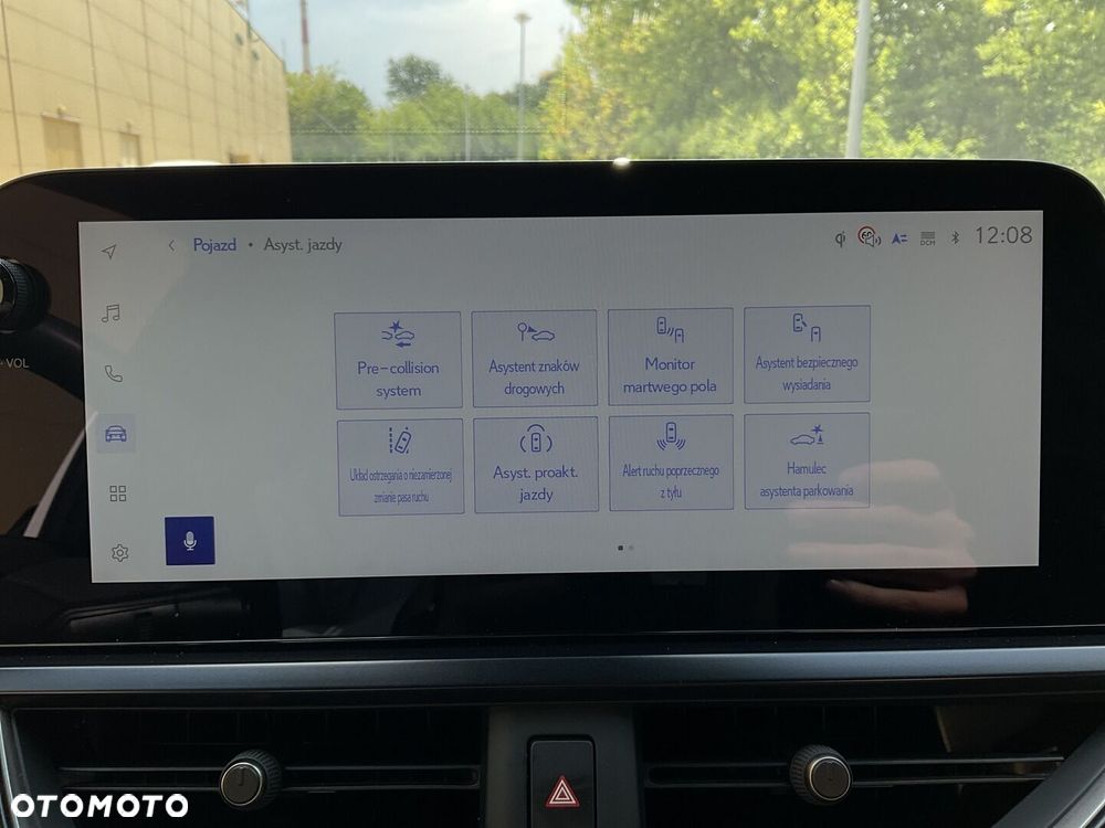 Lexus UX 300h F Sport Design - 29