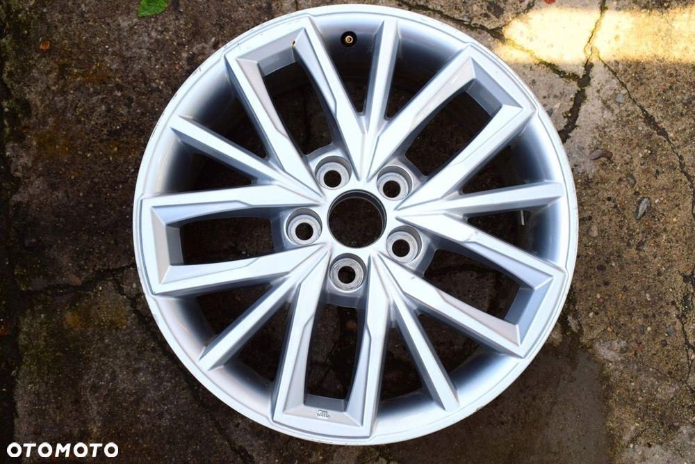 TOYOTA 17 Corolla E21 Nowy Model Oryginał - 1