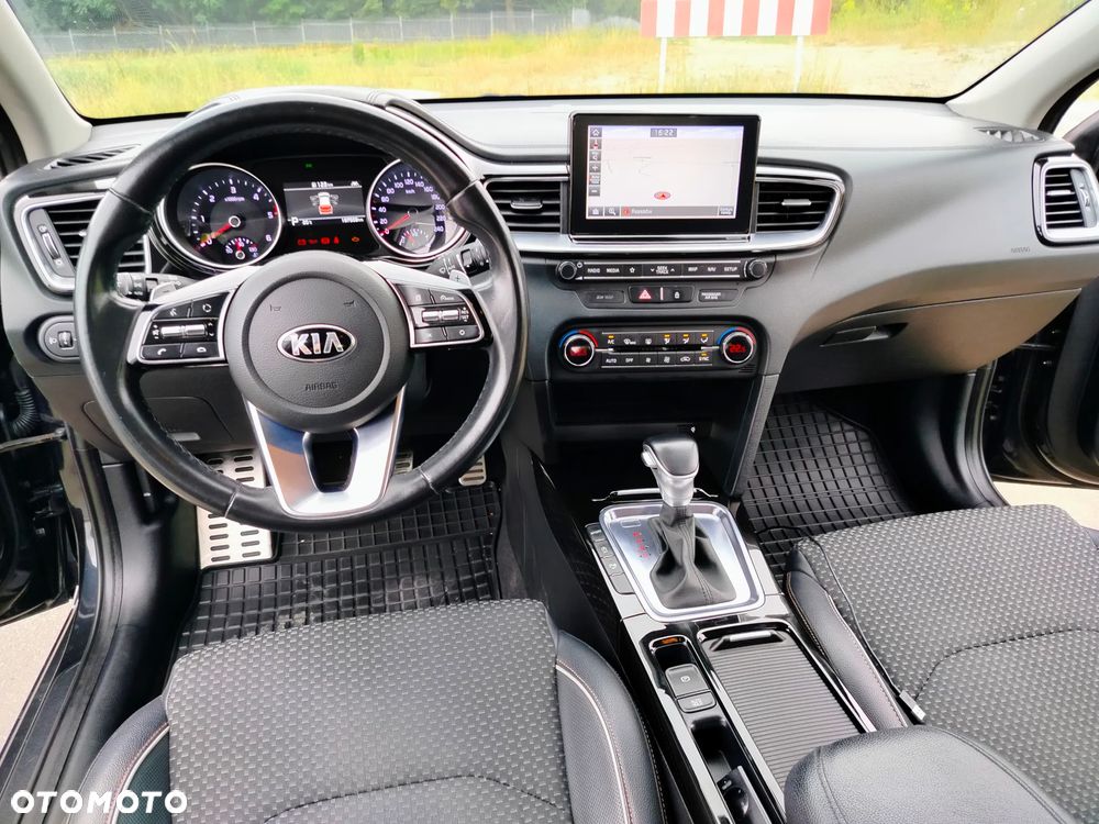 Kia Ceed 1.6 CRDi SCR L Business Line DCT - 16