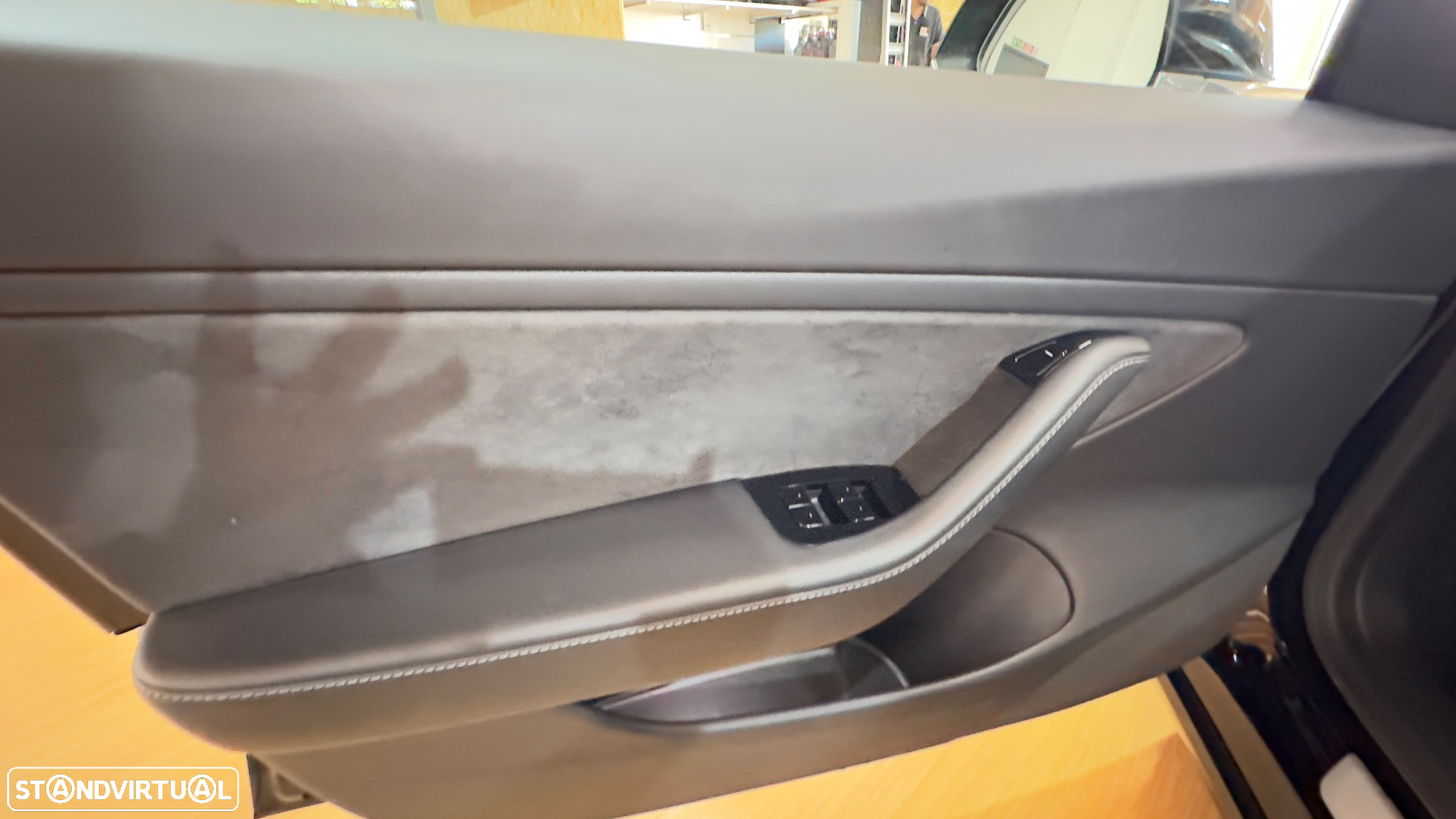 Tesla Model 3 Long-Range Dual Motor AWD - 16