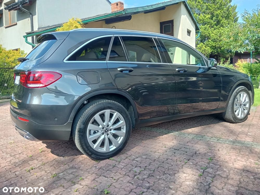Mercedes-Benz GLC 300 4Matic 9G-TRONIC - 9