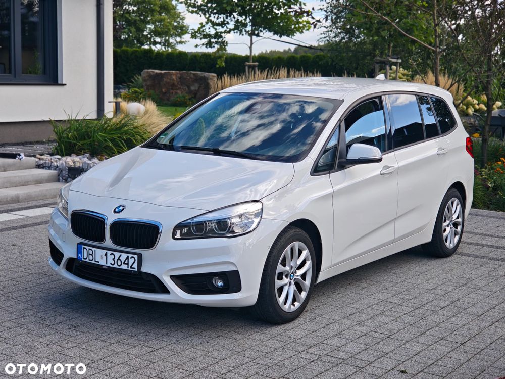 BMW Seria 2 220i Advantage