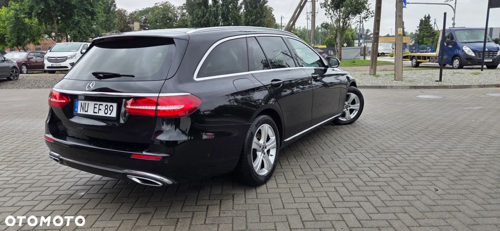 Mercedes-Benz Klasa E 220 d 9G-TRONIC - 17