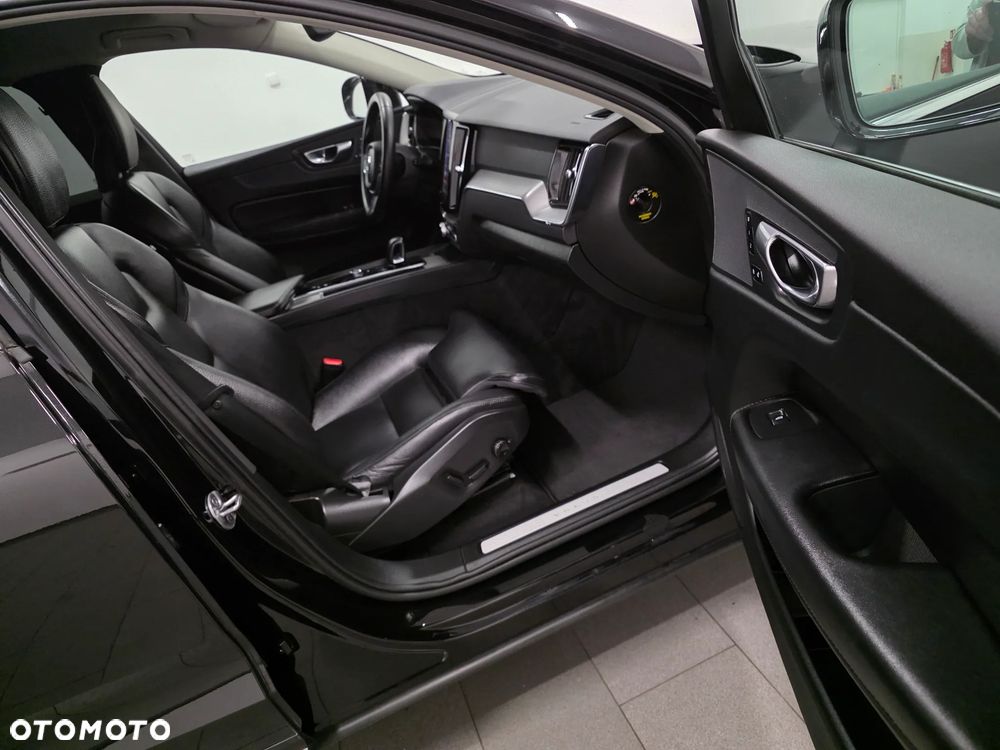 Volvo XC 60 B4 D Inscription - 31