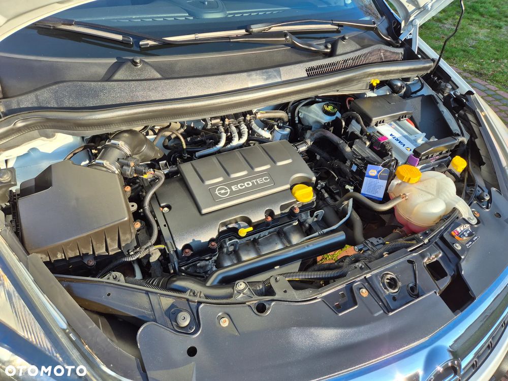 Opel Corsa 1.2 16V Edition / Active - 40