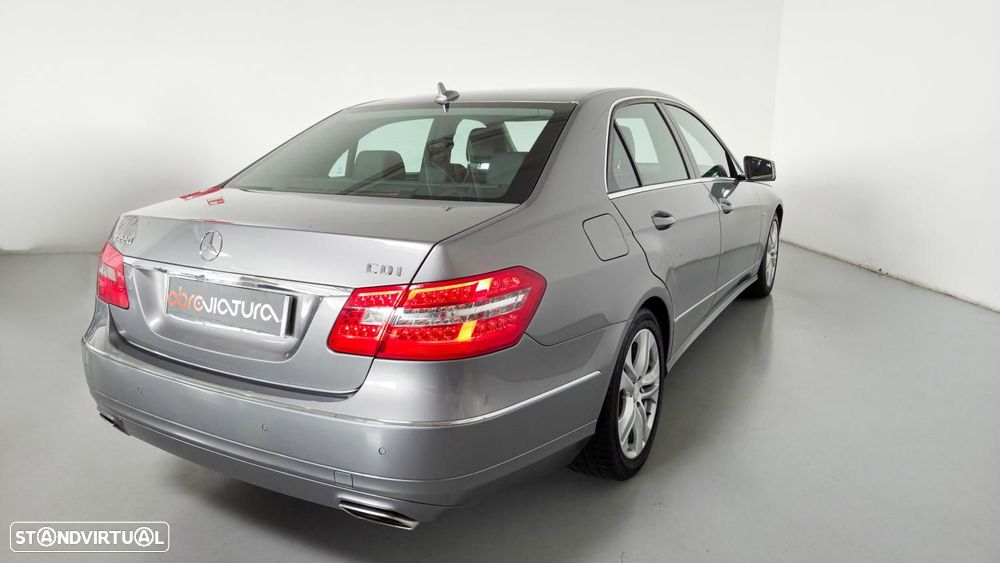 Mercedes-Benz E 220 CDi Avantgarde BlueEfficiency Auto - 5