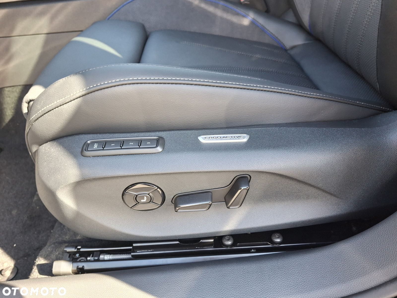 Volkswagen Passat - 10