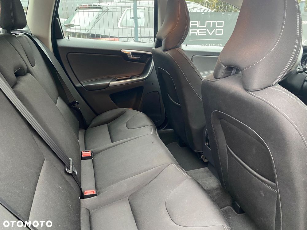 Volvo XC 60 D3 Geartronic Momentum - 10