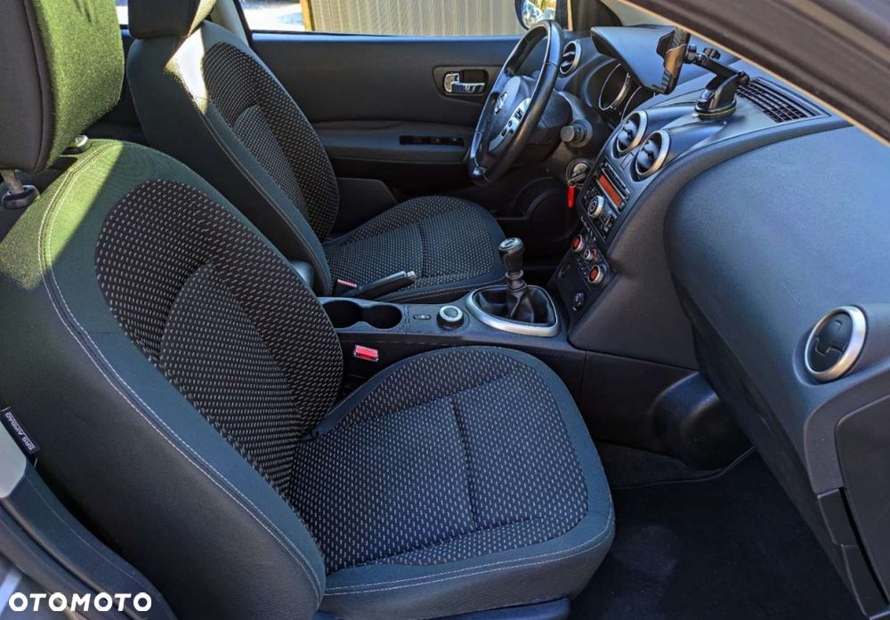 Nissan Qashqai+2 - 17