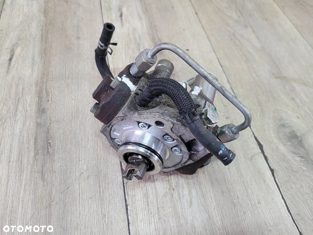 Pompa wtryskowa Toyota Avensis T27 Auris Corolla E15 2,0 D4D 22100-0R040 294000-0710 - 1