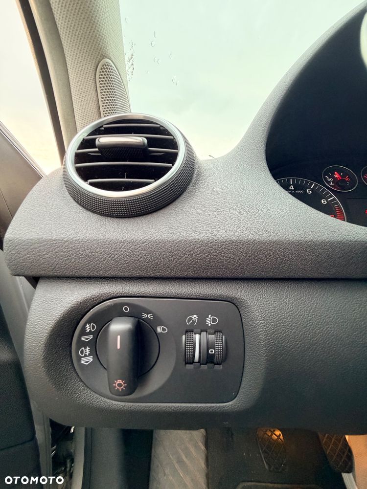 Toyota Corolla - 21