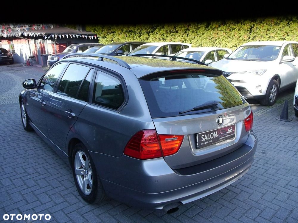 BMW 3 Series 2009 photo 5