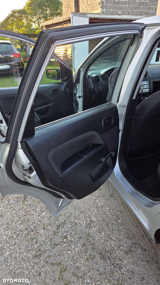 Ford Fiesta 1.4 - 14