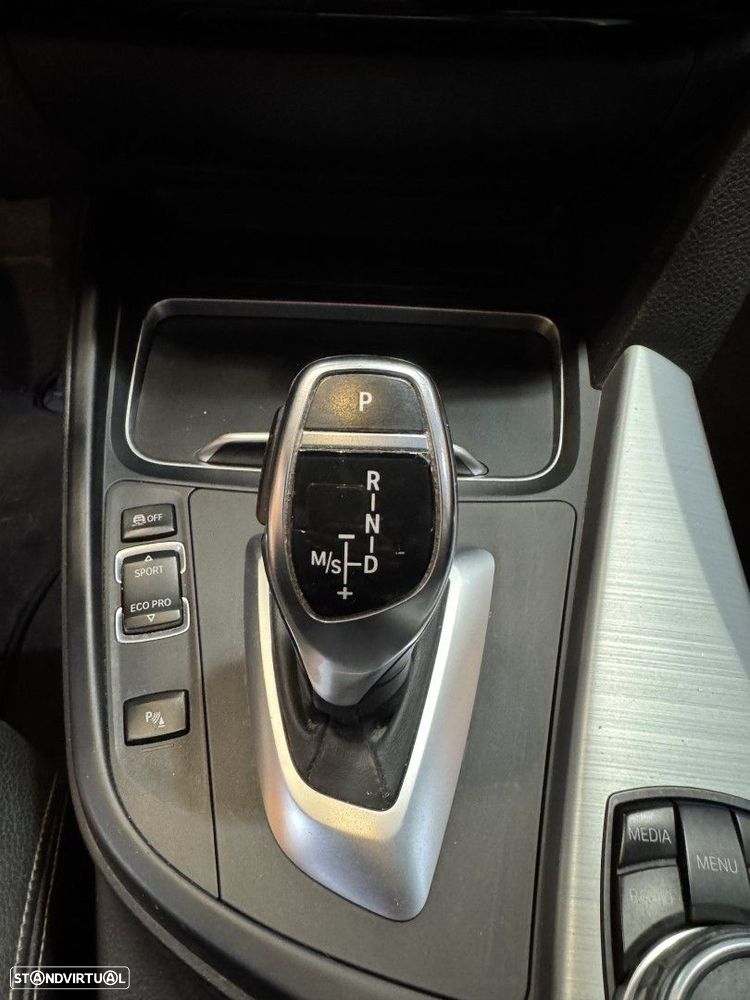BMW 320 - 32