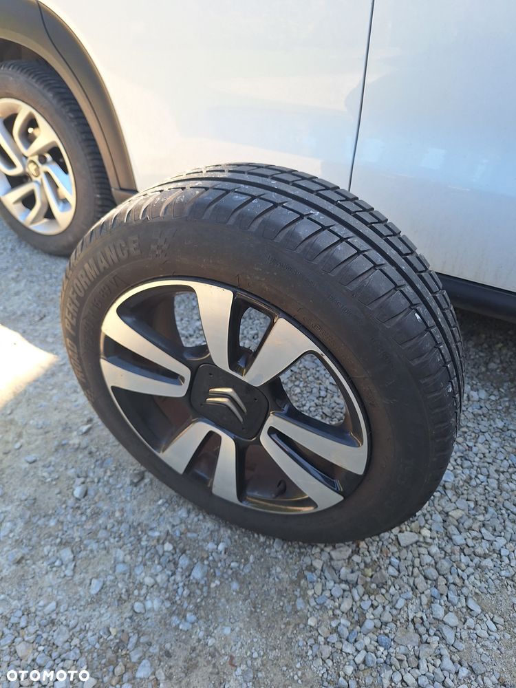 Citroën C3 Aircross 1.2 PureTech Shine - 18