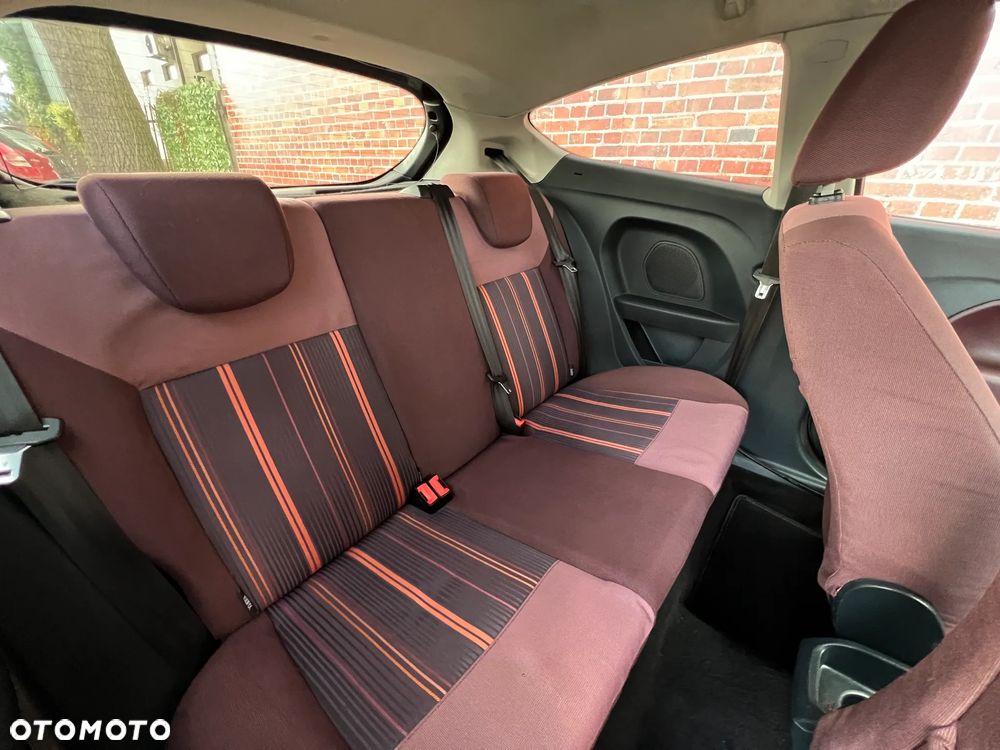 Ford Fiesta - 16