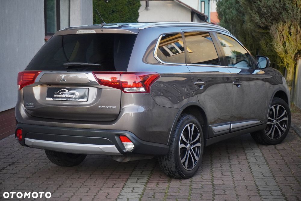 Mitsubishi Outlander - 7