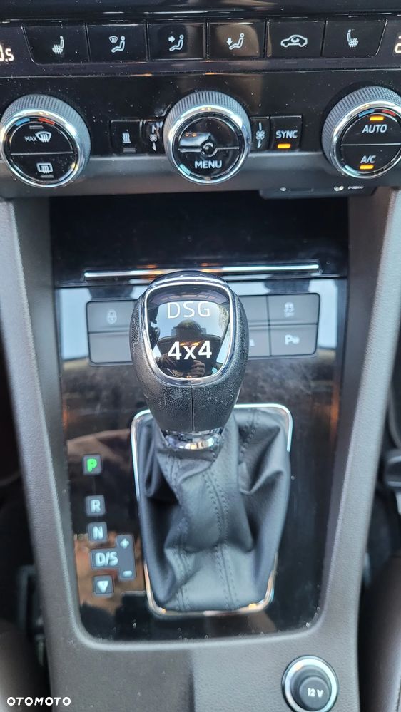 Skoda Octavia 1.8 TSI 4x4 DSG L&K - 33