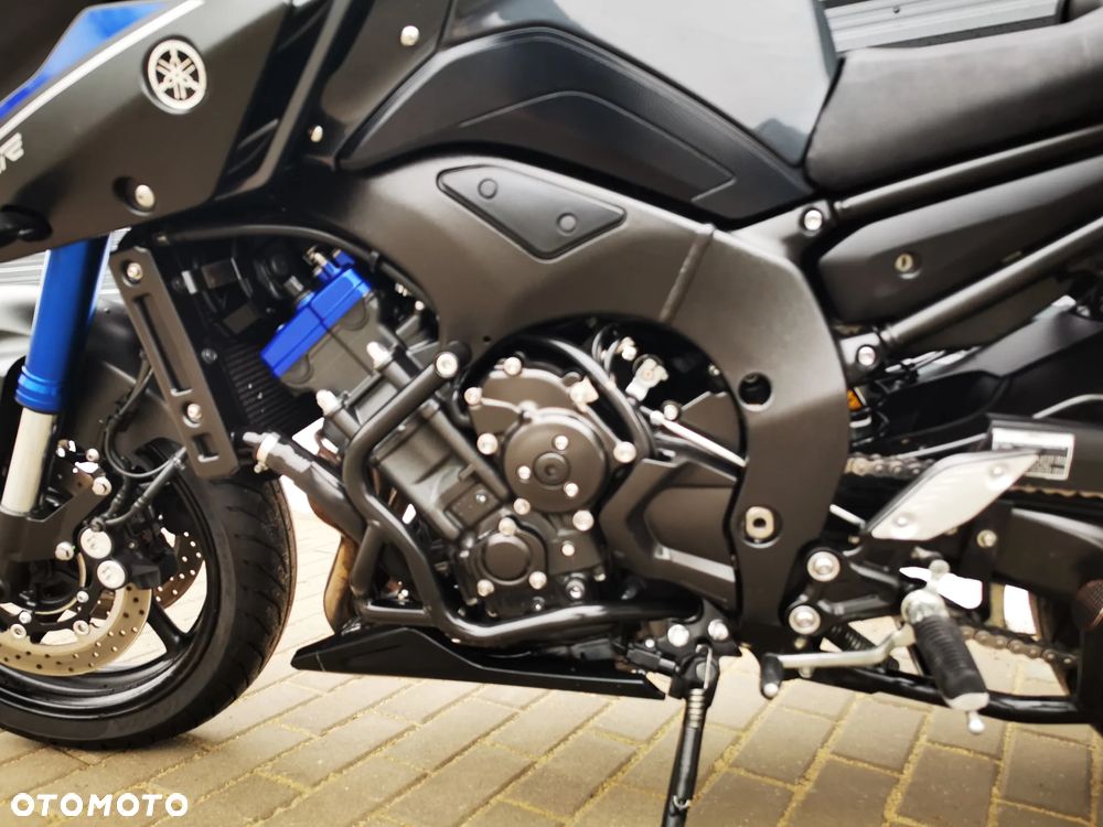 Yamaha FZ8 - 12