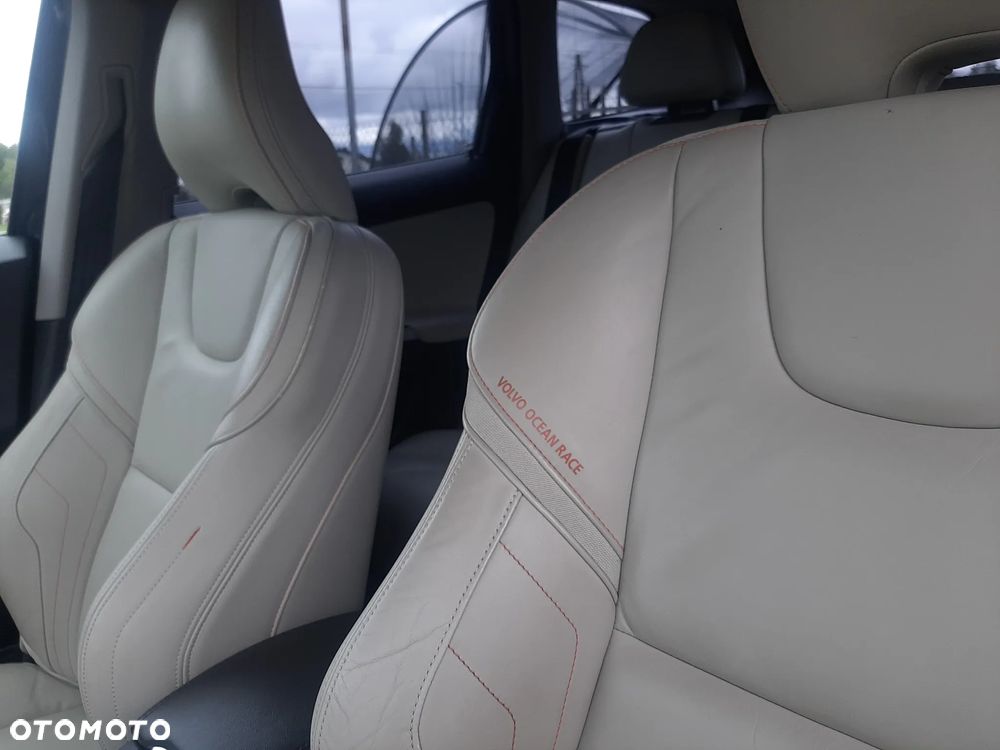 Volvo XC 60 D3 Inscription - 14