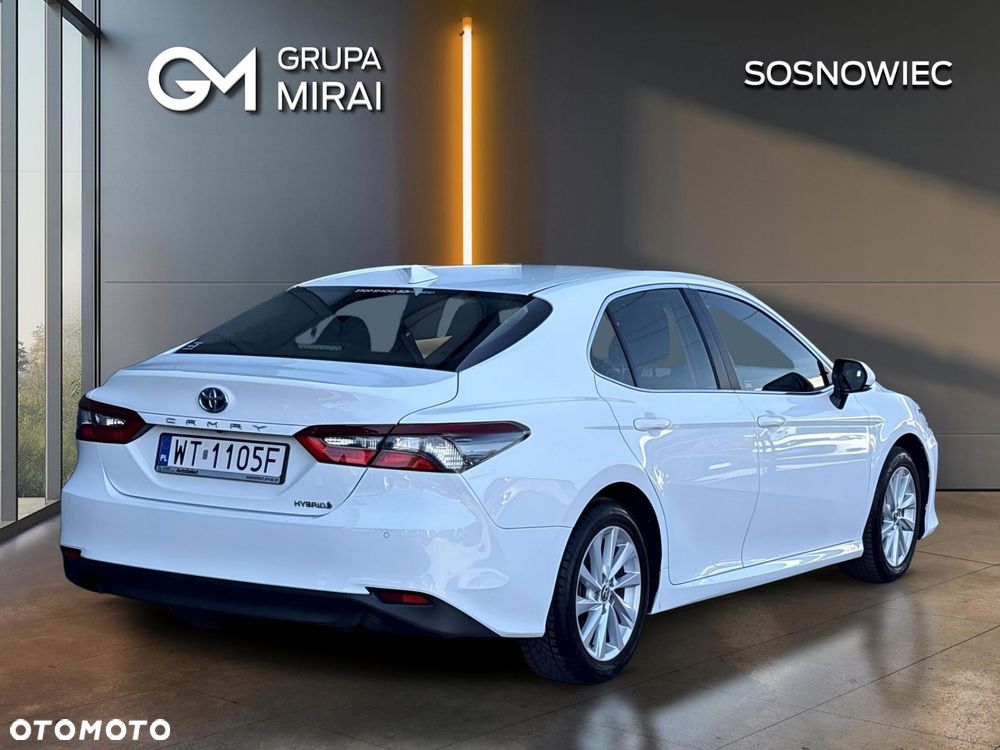 Toyota Camry 2.5 Hybrid Comfort CVT - 5