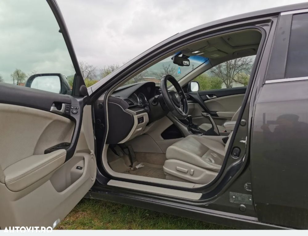 Honda Accord 2.2 i-DTEC Executive Navig - 6