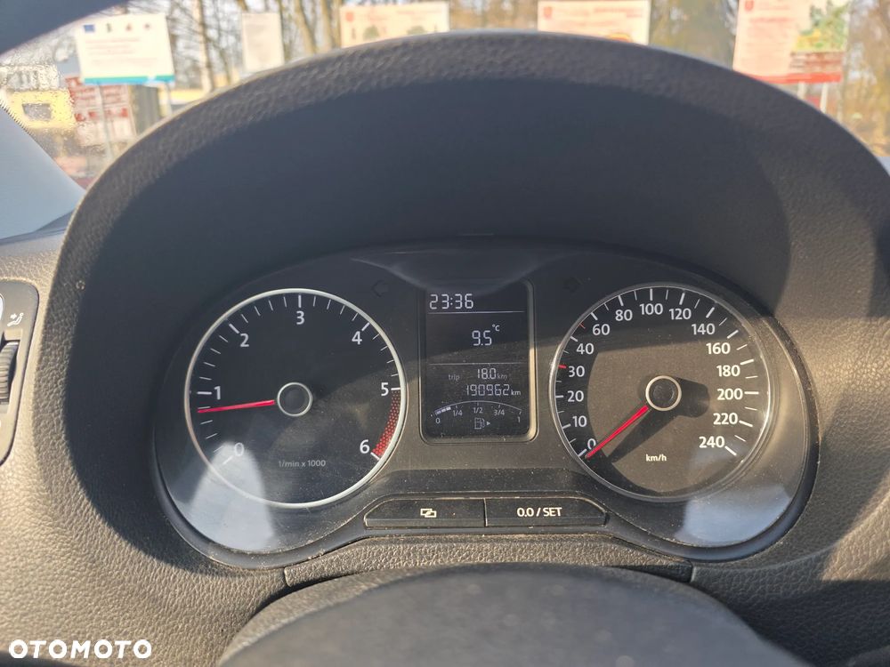 Volkswagen Polo 1.6 TDI MATCH - 12