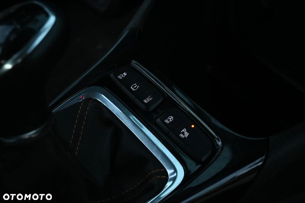 Opel Crossland X 1.2 Start/Stop Ultimate - 32