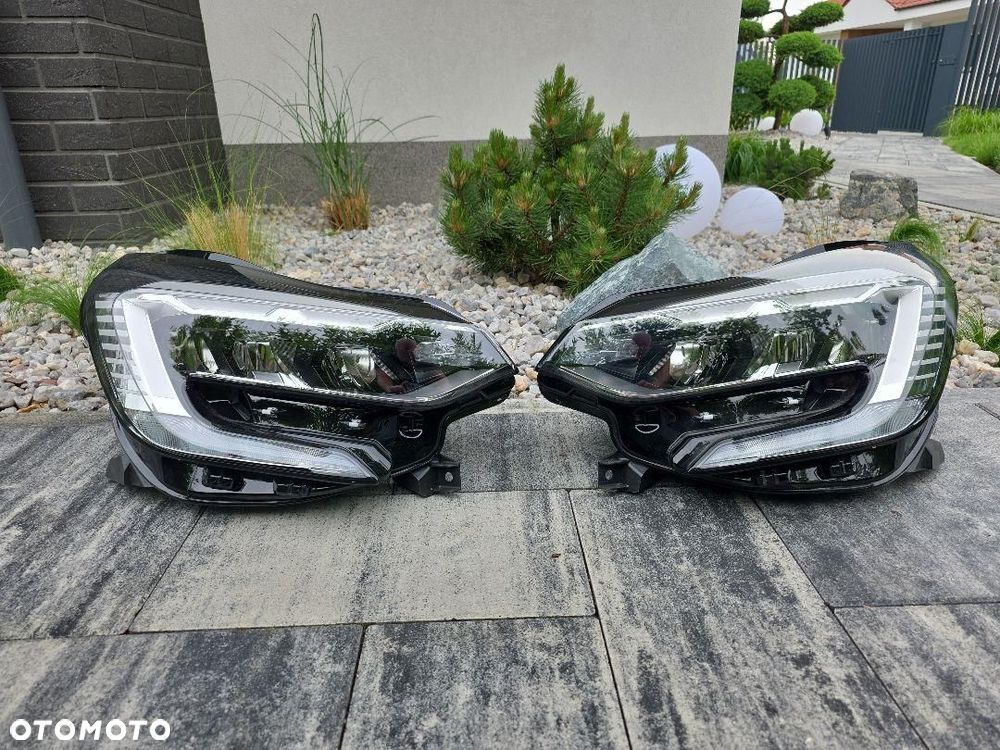 RENAULT CAPTUR II Lampy Kompletne Full Led 260608054R 260104095R Krótki Led - 1