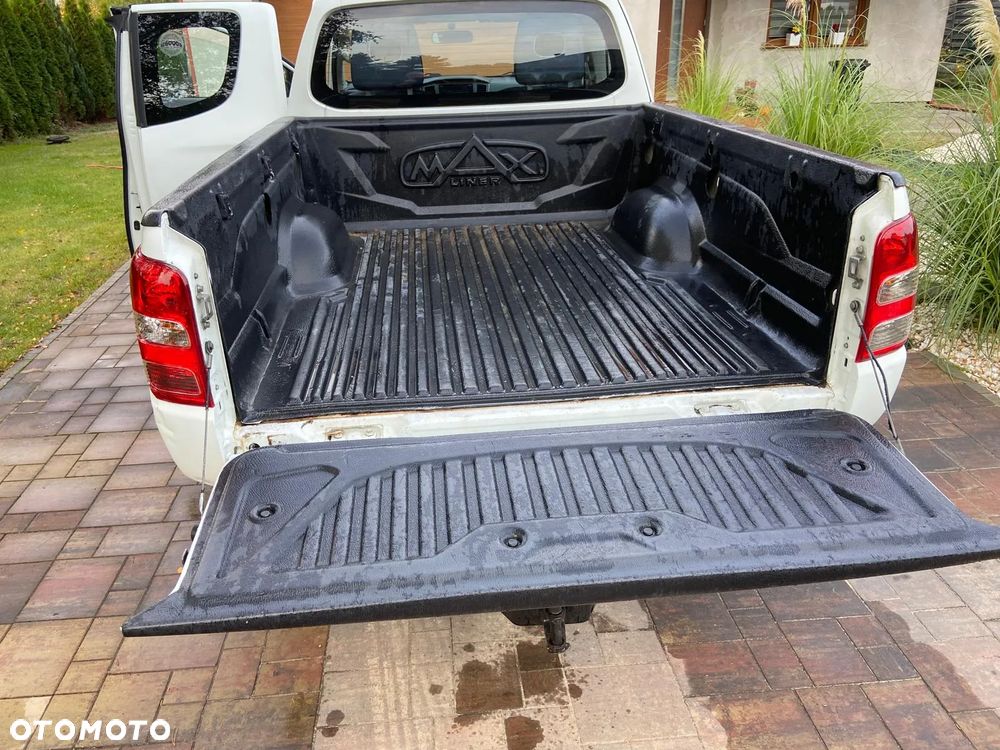 Mitsubishi L200 Pick Up 4x4 S&S Double Cab Basis - 18