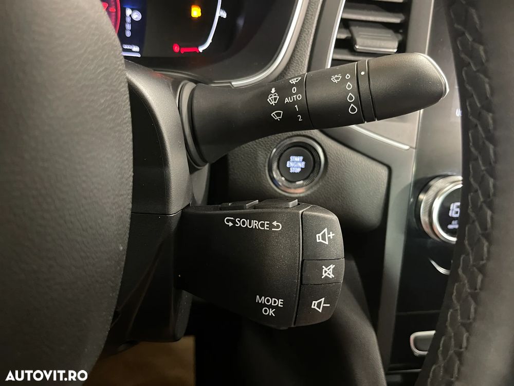 Renault Megane TCe 140 EDC GPF Techno - 23