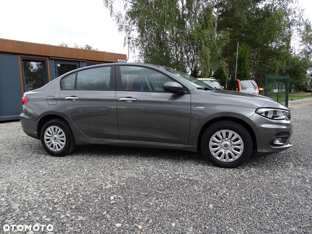 Fiat Tipo 1.4 16v Lounge EU6d - 10