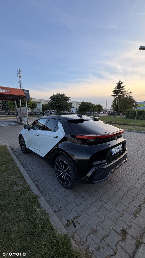 Toyota C-HR+ - 28