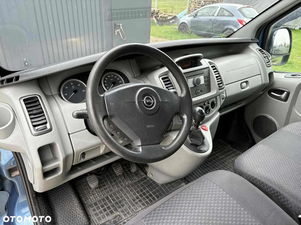 Opel Vivaro - 9