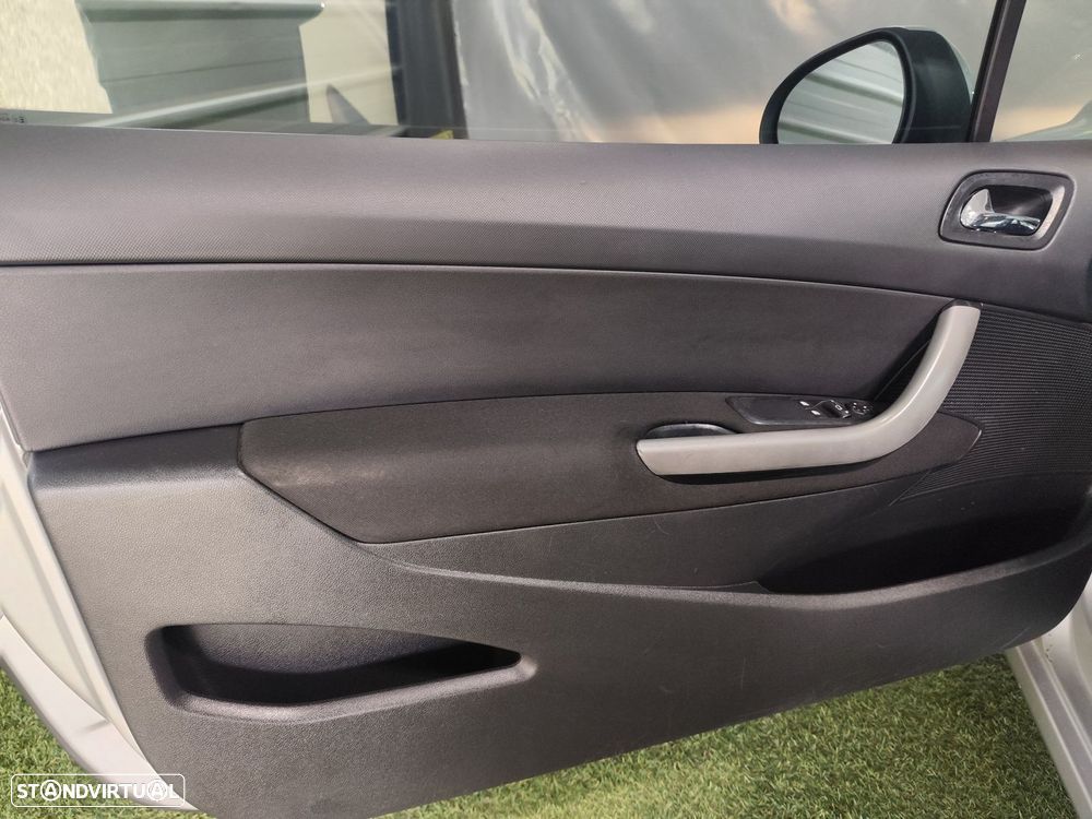 Peugeot 308 HDi FAP 90 Tendance - 21