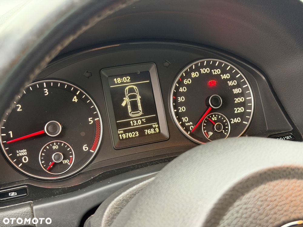 Volkswagen Golf Plus 2.0 TDI Comfortline - 9