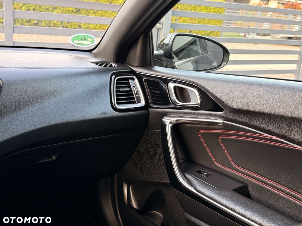 Kia ProCeed 1.6 T-GDI GT DCT - 35