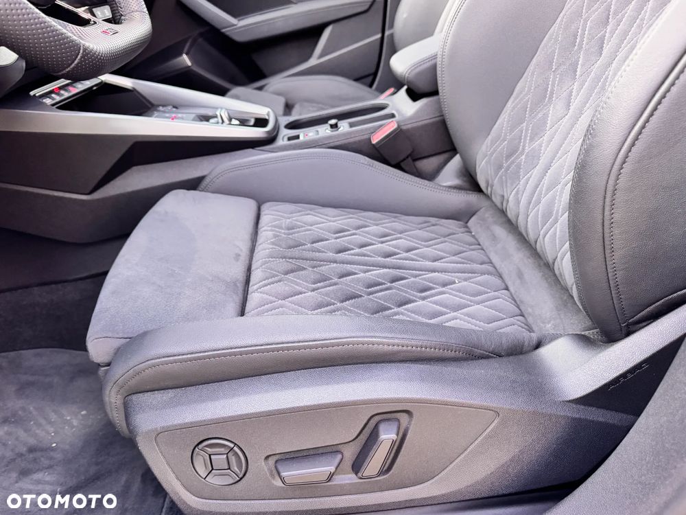 Audi RS3 Sportback TFSI Quattro S tronic - 16