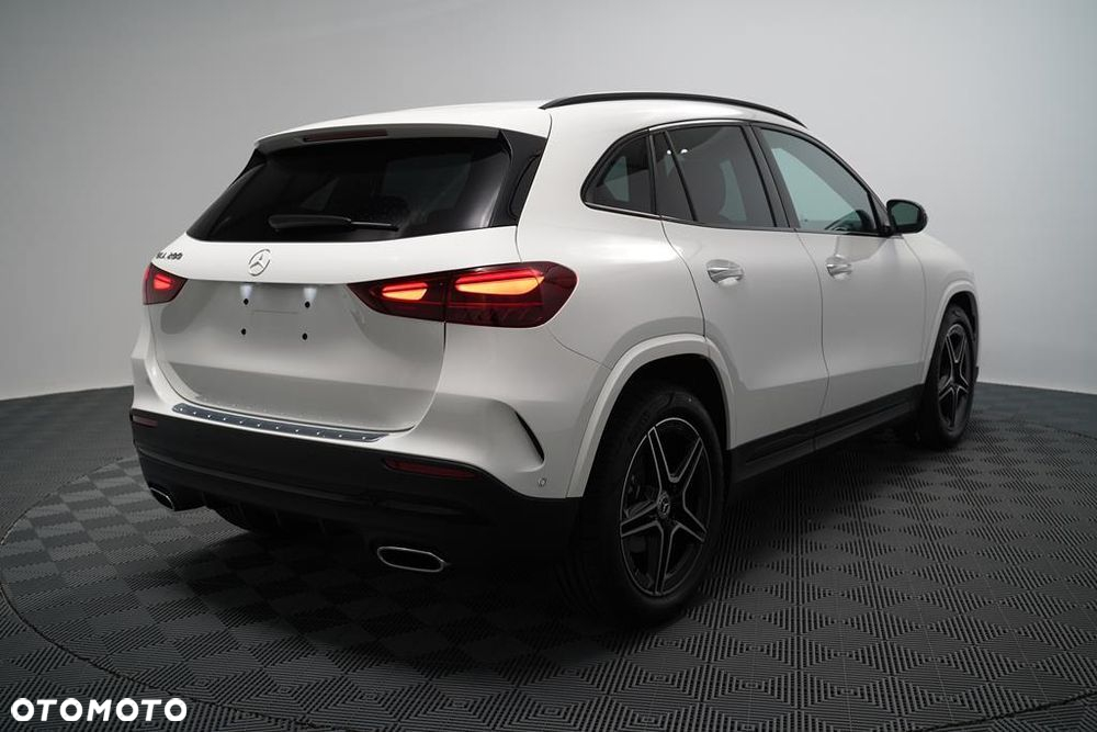 Mercedes-Benz GLA 200 mHEV AMG Line 7G-DCT - 4