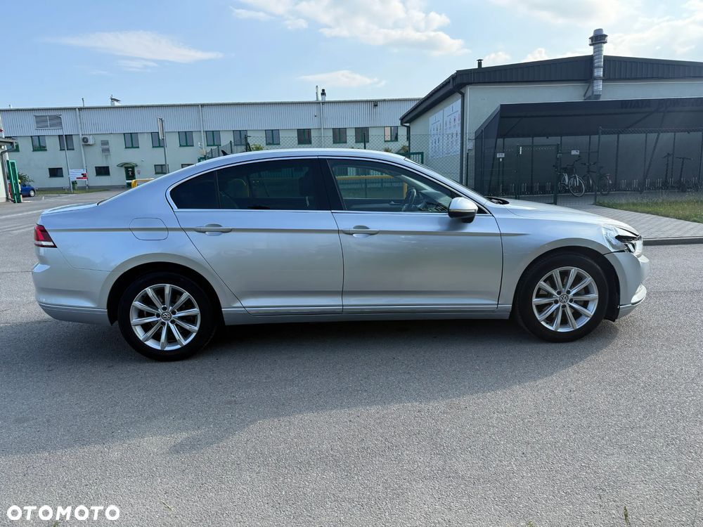 Volkswagen Passat - 6