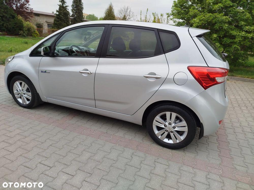 Hyundai ix20 1.4 blue Trend - 11