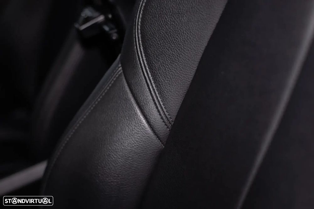 BMW 216 Gran Coupé - 28